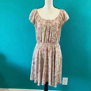 ⭐️ LC Lauren conrad pink floral dress in size medium
